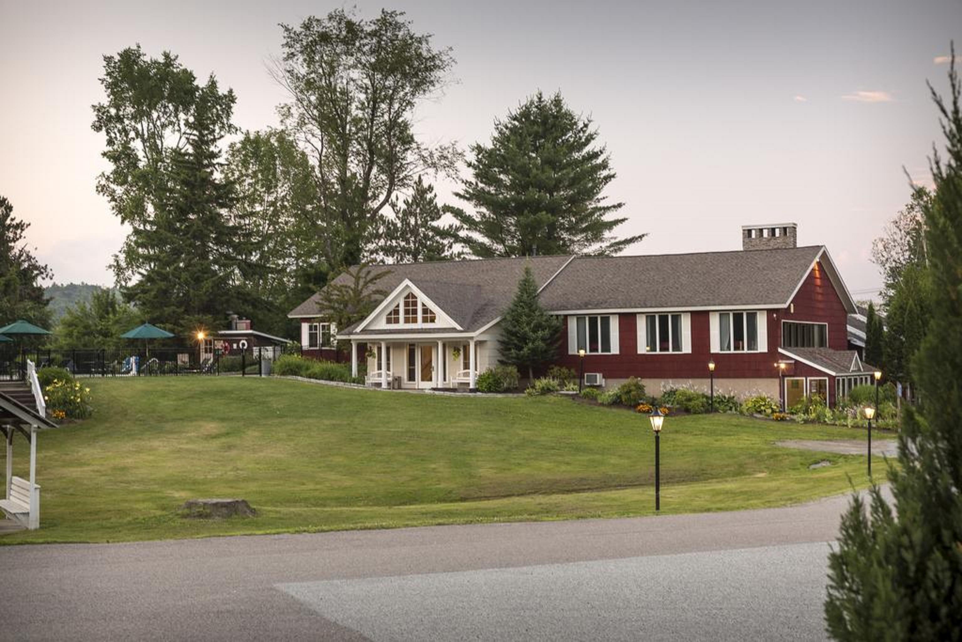 Bluebird Cady Hill Lodge Stowe Exterior photo