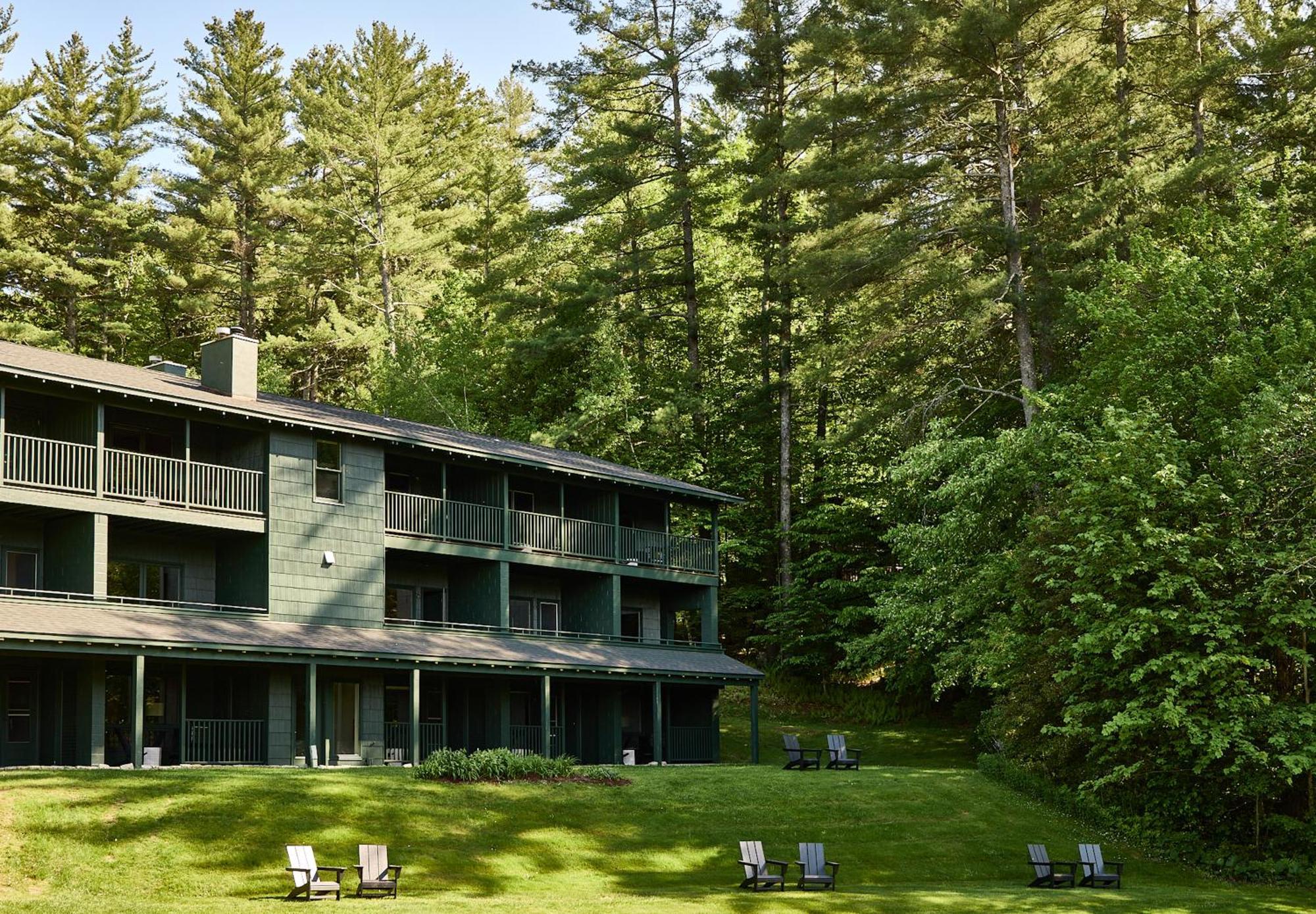 Bluebird Cady Hill Lodge Stowe Exterior photo