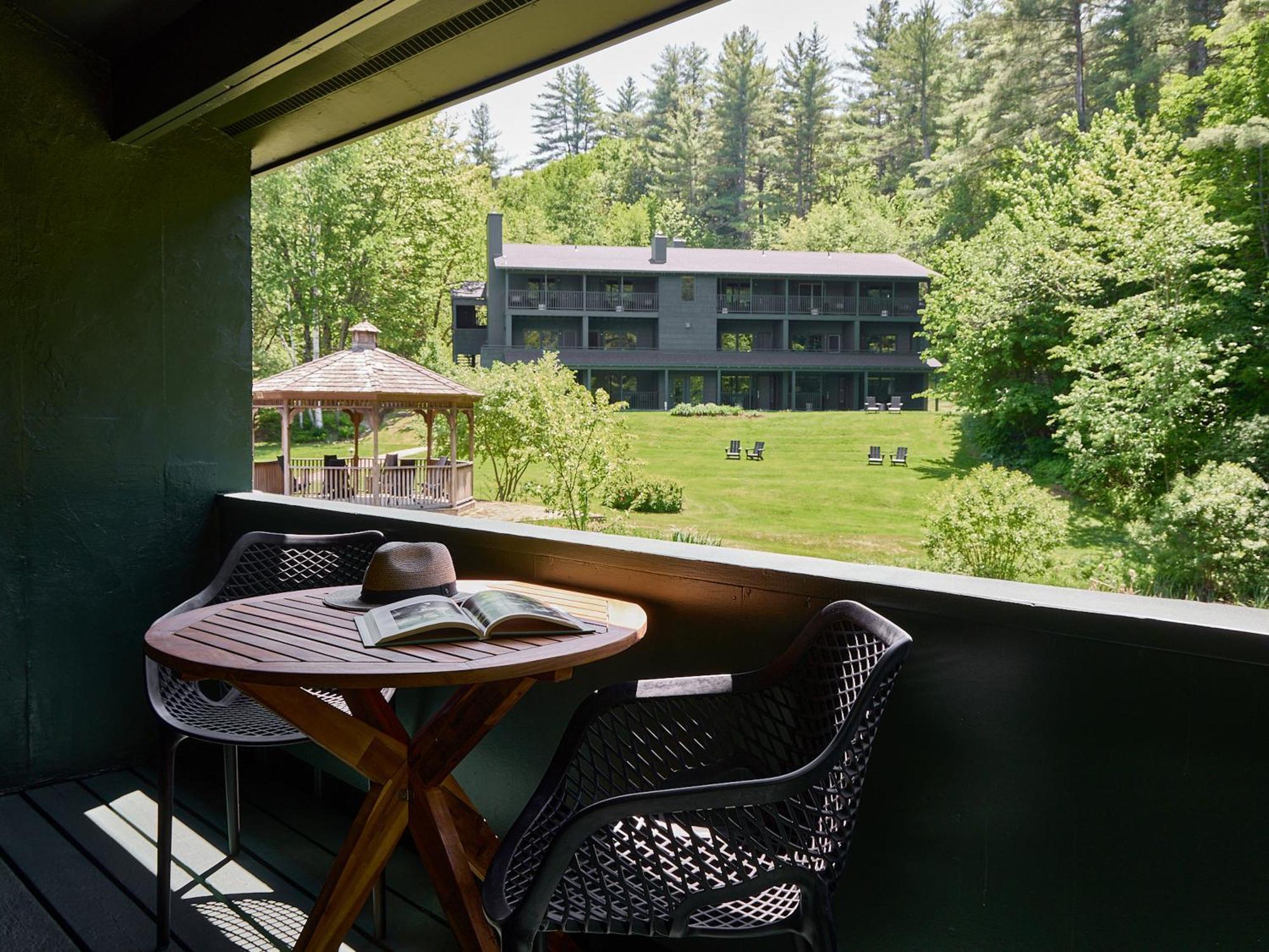 Bluebird Cady Hill Lodge Stowe Exterior photo